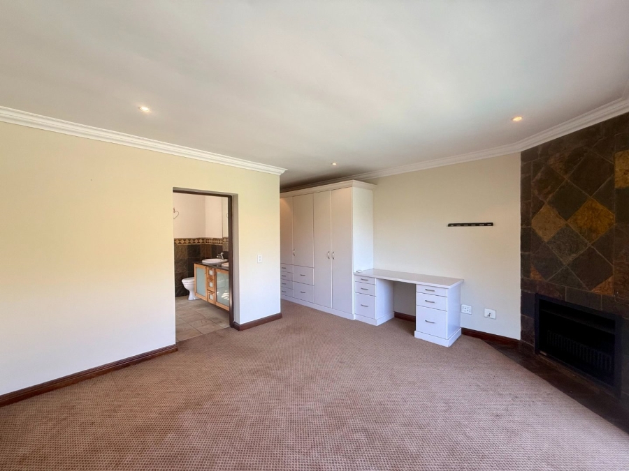 4 Bedroom Property for Sale in Pecanwood Estate North West